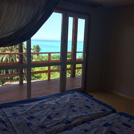 Guest House On Sovhoznaya กากรา ภายนอก รูปภาพ