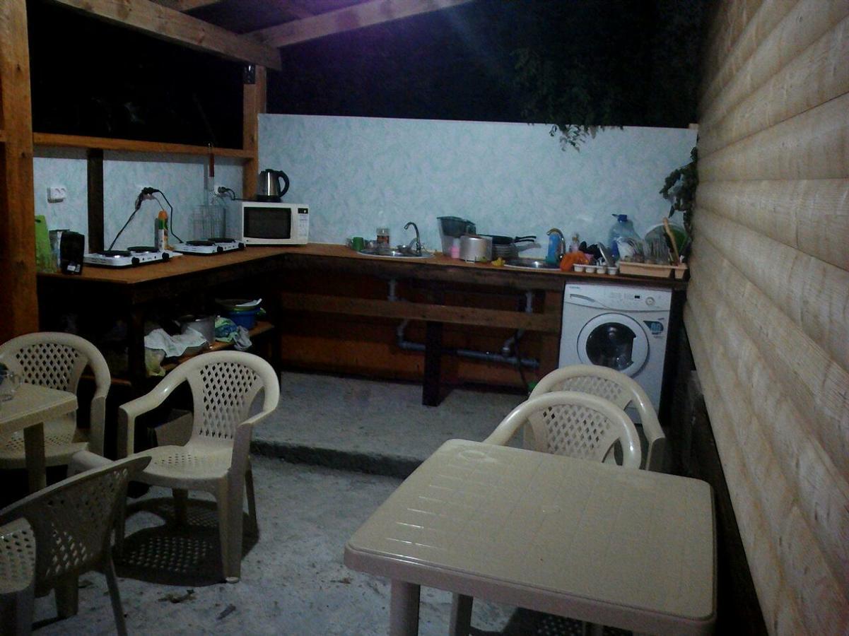 Guest House On Sovhoznaya กากรา ภายนอก รูปภาพ